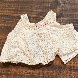 Lilly Pulitzer Cream Lace Kids crop top